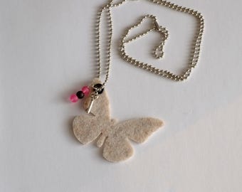 Necklace: Lightness in the heart