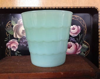 Vintage Jadeite Scalloped Edged Flower Pot/Vase