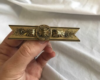 Antique 19th C. Victorian Gold Filled Beautiful Flower Design Brooch