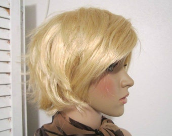 Perruque Courte Blonde Dorée Pour Femmes - Modèle Elisa, Synthétique, Taille Moyenne
