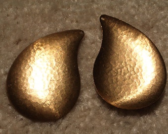 1 Piece 55mm x 40mm Hammered Brass Tear Drop Vintage Metal Pendant