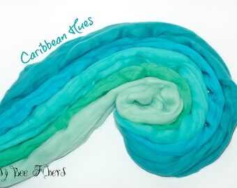CARIBBEAN HUES - From Mint to Turquoise - Merino Wool Roving Combed Top 5 colors gradient Spinning Wool - 4 oz