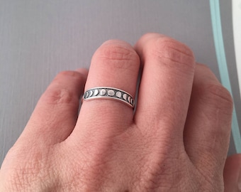 Moon phases ring / Moon ring / Sterling silver Moon ring