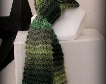 Scarf - green scarf - hand knit scarf - knit scarf - green knit scarf - wool knit scarf - soft knit scarf - merino wool scarf - ruffle scarf