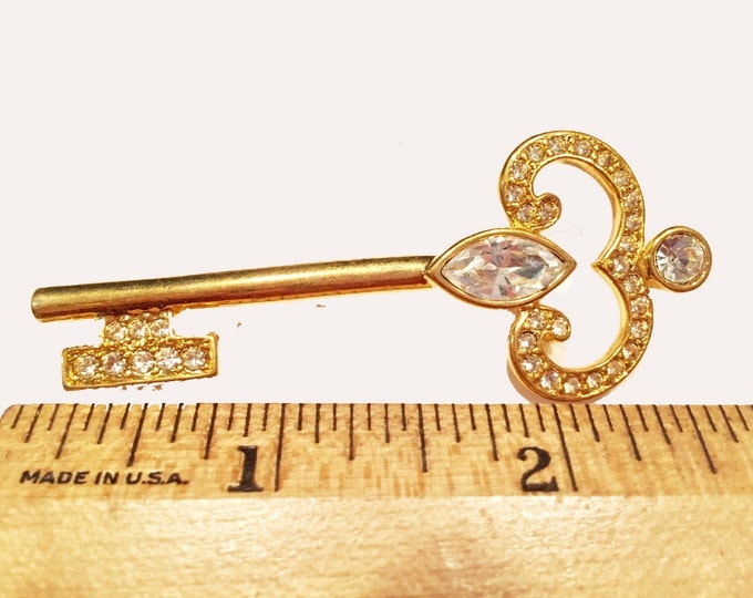 Napier Key Brooch - Rhinestone - Gold tone metal - Figurine Skeleton Key Pin