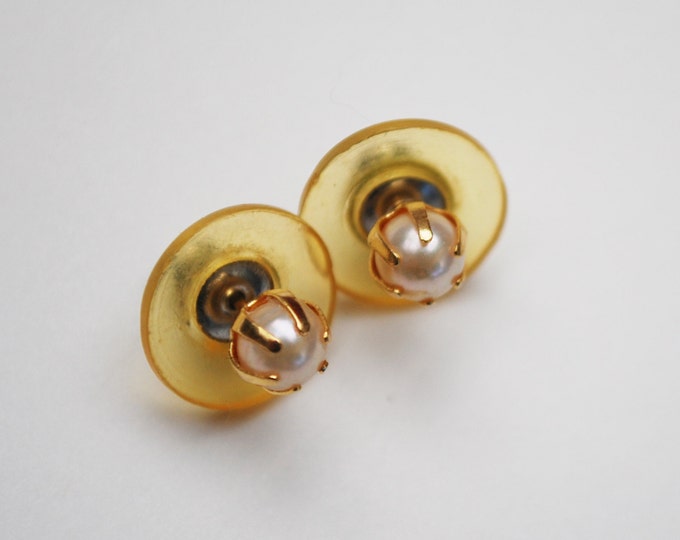 Genuine Pearl Stud earrings - Cultured white round - gold plated sterling - pierced earring - 5 mm