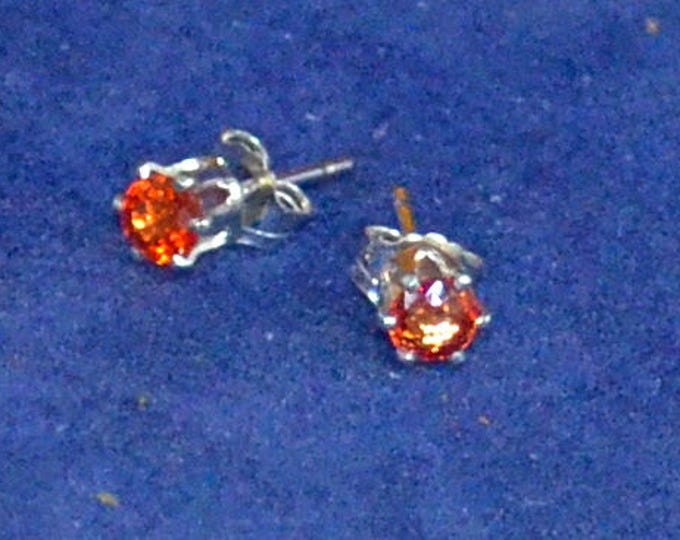 Orange Sapphire Studs, 4mm Round, Natural, Set in Sterling Silver E1029