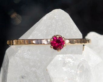 Garnet Ring - January Birthstone Ring - Dainty Ring - Stacking Ring - Durable Hammered Gold Ring - Mothers Ring - Faceted Stone Ring