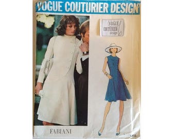 UNCUT with Original Label Vintage 70's Vogue Couturier Design 1065 Fabiani Dress Pattern Bust 38"