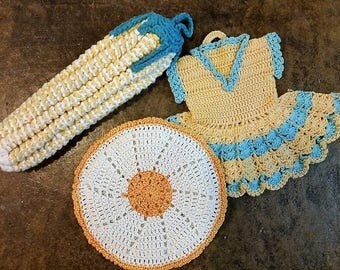 Vintage Crocheted Potholders Set of Three
