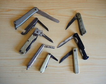 Set of 8 Vintage Souvenir Pocket Knife / Folding knife with damages / Camping Hunting Fishing Knife for traveling Knife for display