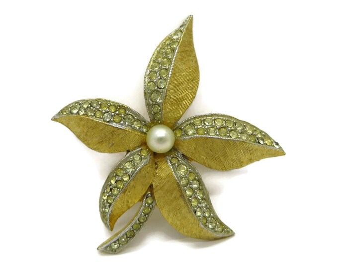 Weiss Poinsettia Gold Tone Rhinestone Faux Pearl Vintage Brooch