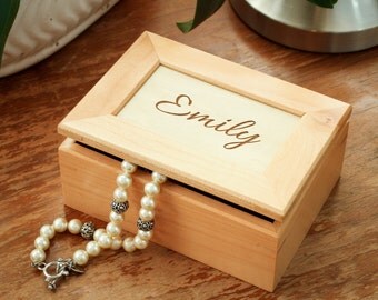 Personalized Wood Box, Engraved Wood Box, Custom Wedding Box, Keepsake Box, Letter Box, Man Valet Box, Grooms Gift for Him, Bridesmaid Gift