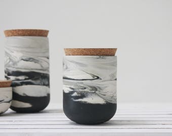 Ceramic medium jar.Spice storage jar,spices jar,housewarming gift,bathroom storage,sugar and spice,ceramic vase,kitchen storage,modern jar.