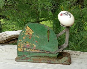 Jiffy Way Metal Egg scale Farmhouse Decor