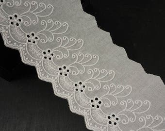 3-3/4" Off White Cotton Eyelet Lace Trim 2-Yards, TR-11416