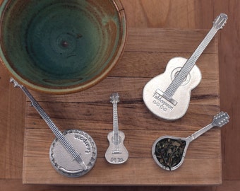 Americana Measuring Spoons- Guitar, Banjo, Mandolin and Ukulele Kitchen Tools for all of your favorite recipes- stringed instruments