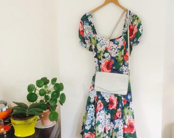Vintage floral dress| vintage jurkje | vintage dress | floral dress | size M | thin petticoat | beautiful dress