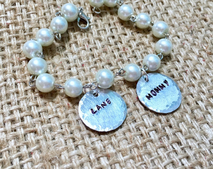 Child Name Bracelet, Pearl Bracelet, Custom Gift for Mom, Stamped Bracelet, Name Coin Bracelet, Baby Name Bracelet, Custom Bracelet