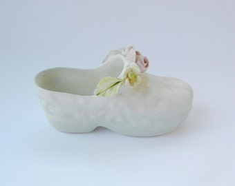 Vintage ceramic shabby chic decorative shoe, antique flower clay shoe,retro kitsch ceramic clog