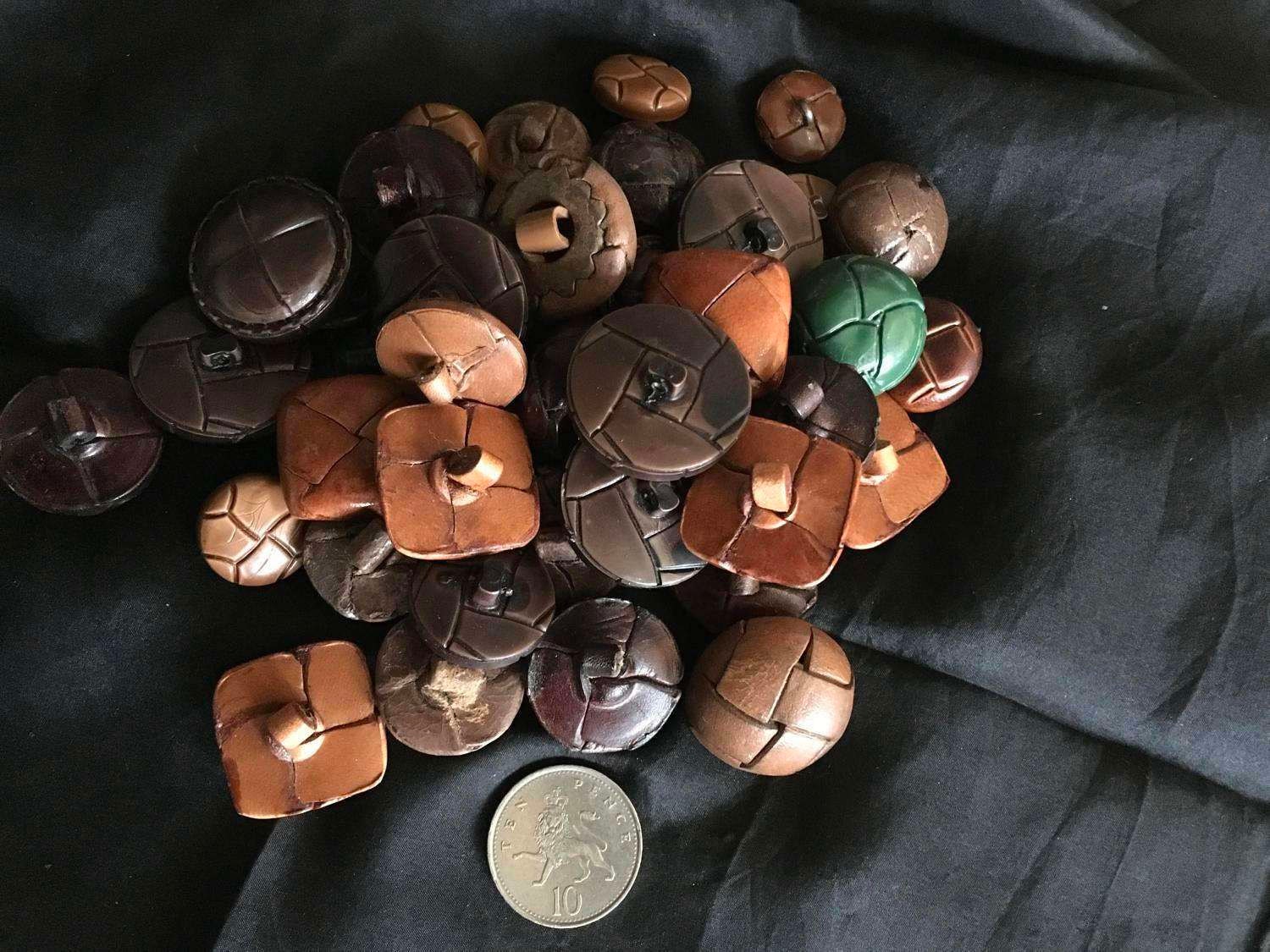 Leather buttons