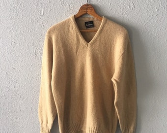 1970's Tan Wool Men's Vintage Beige V Neck Sweater By Puritan