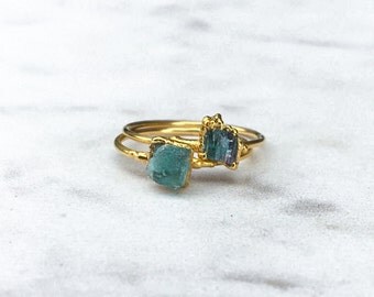 Emerald Ring, Stacking Ring, Raw Crystal Ring, May Birthstone Ring, Boho Ring, Gold Ring, Stone Ring, Gemstone Ring, Minimalist Ring