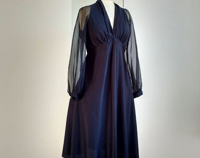 Vintage black dress by Algo ca 1970s, green Canada ILGWU Union label, V neck little black dress, LBD, long sheer sleeves, vintage size 15