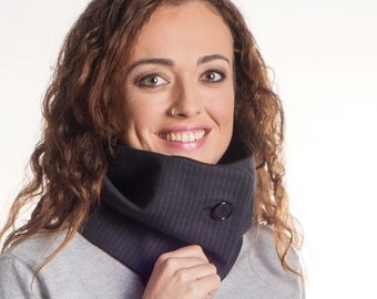 Black striped scarf with two buttons, woman cowl, infinity scarf, chunky scarf, woman gift ideas, fleece scarf, neck warmer, accessory