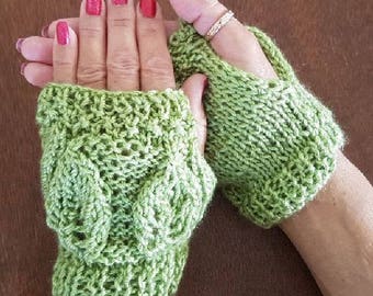 Beautiful Green Hand Crafted Fingerless Knit Mitts
