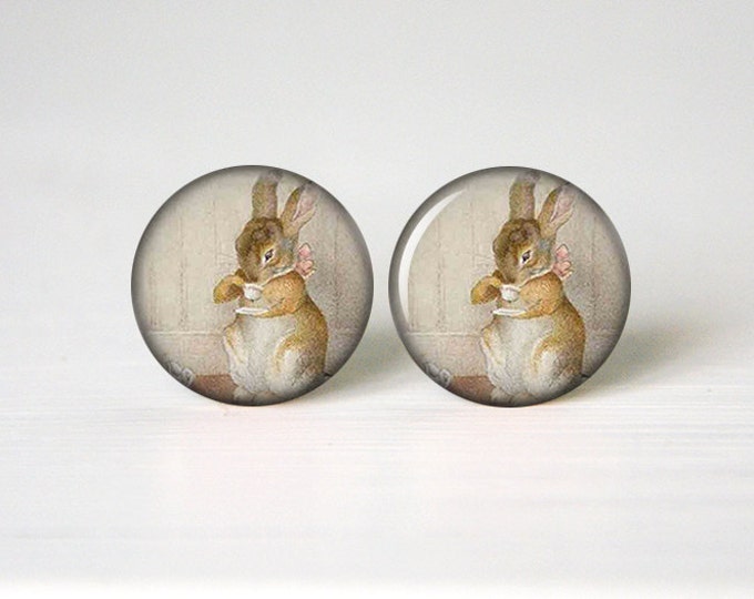 Alice in Wonderland Earrings, White Rabbit Earrings, Alice in Wonderland, Bunny earrings, Rabbit Stud Earrings