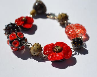 Lampwork bracelet lampwork bead handmade poppy jewelry black red bead bracelet blossom bracelet dot bead floral chain bracelet silver