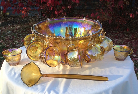 Vintage Indiana Glass Carnival Glass Punch Bowl Set