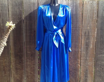 Vintage royal blue mid calf dress. Size S