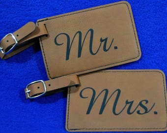 Wedding Gift ~ Mr and Mrs Gift ~ Luggage Tag ~ Leather Tag ~ Bride And Groom Tag ~ Travel Gift ~ Anniversary Gifts ~ Bridal Shower Gifts ~