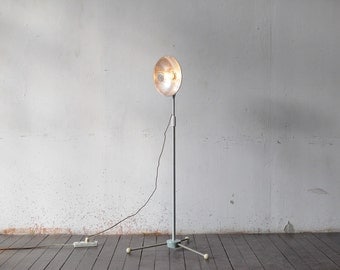Soviet floor lamp, floor lamp vintage, floor lamp industrial, floor lamp modern, floor lamp tripod, Housewarming gift, bauhaus lamp