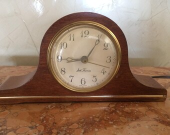 Vintage Seth Thomas Mantle/Shelf Mantelette Clock Model SS12-N