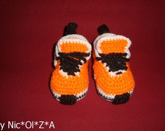 Handmade CROCHET Baby NIKE Bootie, Crochet Baby Slippers, Crochet Nike Shoes, Crochet SNEAKERS, Crochet Booties, Orange - Black Baby Sneaker