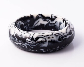 Black and White Swirls resin Bangle