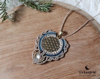 Macrame necklace 'Flower of Life' Ice Princess '