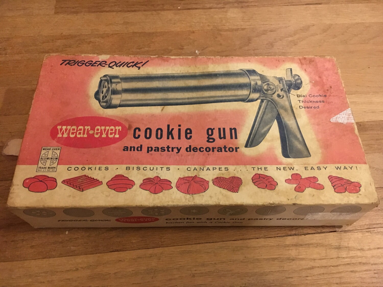 Vintage WearEver Cookie Gun and Pastry Decorator