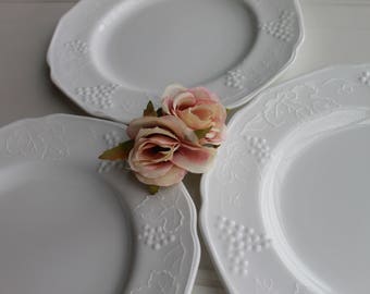 Vintage Milk Glass Paneled Grape Plates, Set Of 4, Milk Glass Plates, Dinnerware, Farmhouse Dinnerware, Wedding Dinnerware, Gift For Her