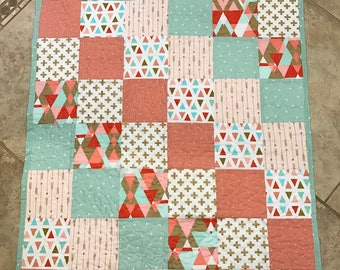 FREE SHIPPING, Baby crib quilt, baby blanket, crib blanket, baby quilt