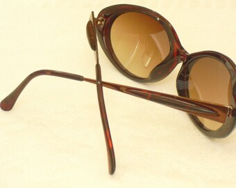 Vintage 1980s Oval Sunglasses, Hipster, 1980s Eyeglasses for Women, Tortoise Shell Frames, Tortoise Inlay on Coppertone Temples, Spectacles