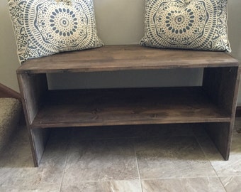 Entryway bench