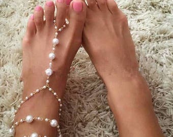 A Pair of Bridal Barefoot Sandals Pearl Multi-Layer Anklet Wedding Beach Foot Jewelry BJ6017n