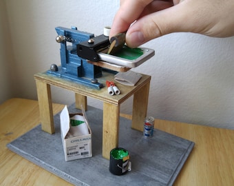 Miniature Silkscreen T-Shirt Printing Press