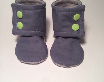 Baby booties // Crib shoes // Soft Shoes // Baby slippers