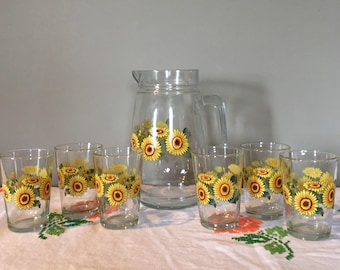 Vintage Juice pitcher with 6 glasses Sunflower Pattern/KigMalaysia juice pitcher & glasses set/vintage juice set sunflowers