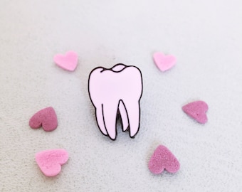 Molar Tooth Enamel Pin